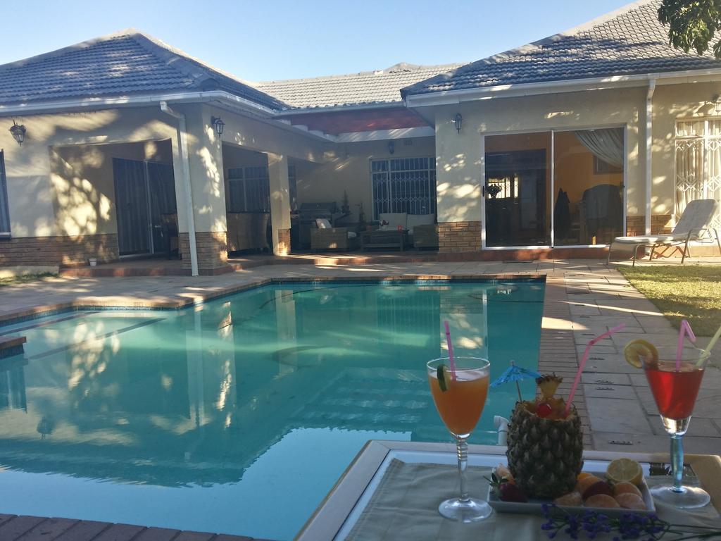 Alicia'S B&B Roodepoort Eksteriør bilde